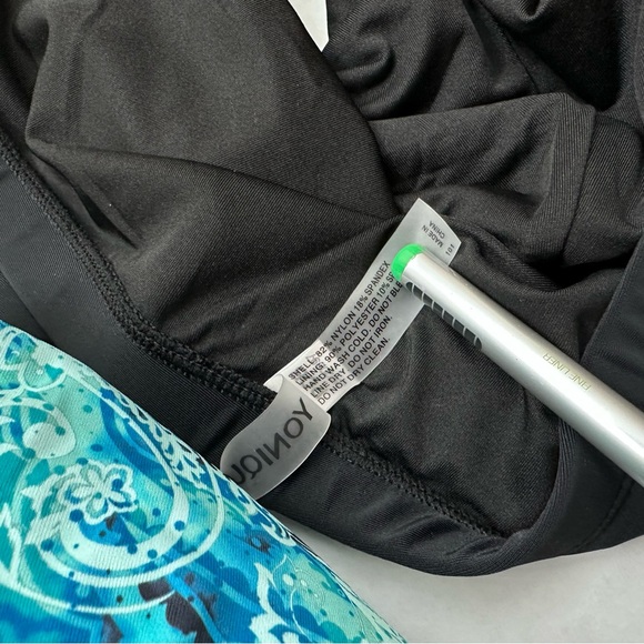 Yonique Tankini Swimsuit With Shorts Women’s 22W Plus Size Two Piece Set Paisley - Picture 11 of 15